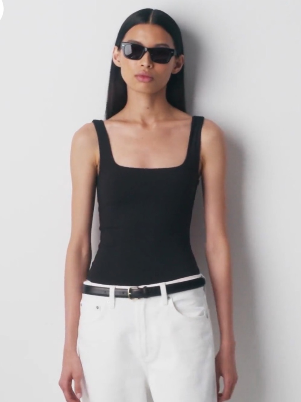 Aritzia Babaton Contour Bodysuit